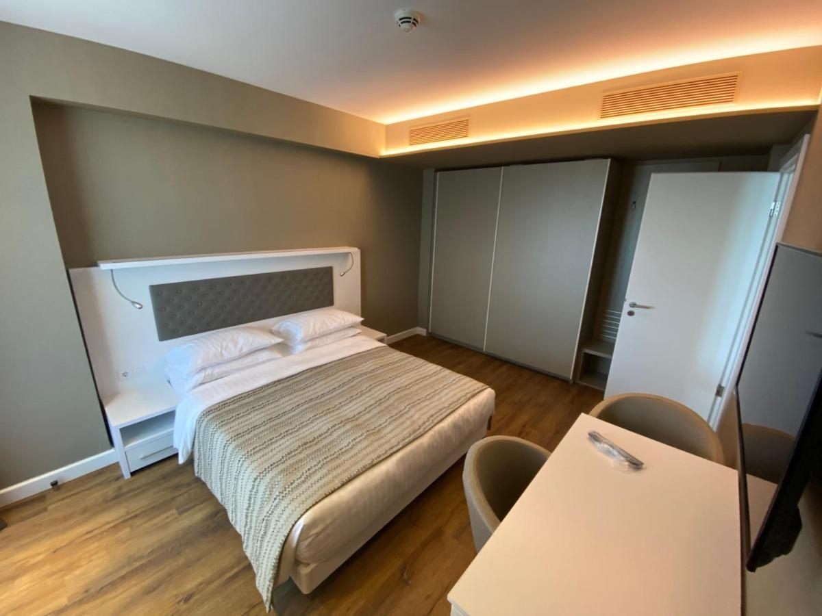 Gq Apartments On First Line บาทูมิ ภายนอก รูปภาพ