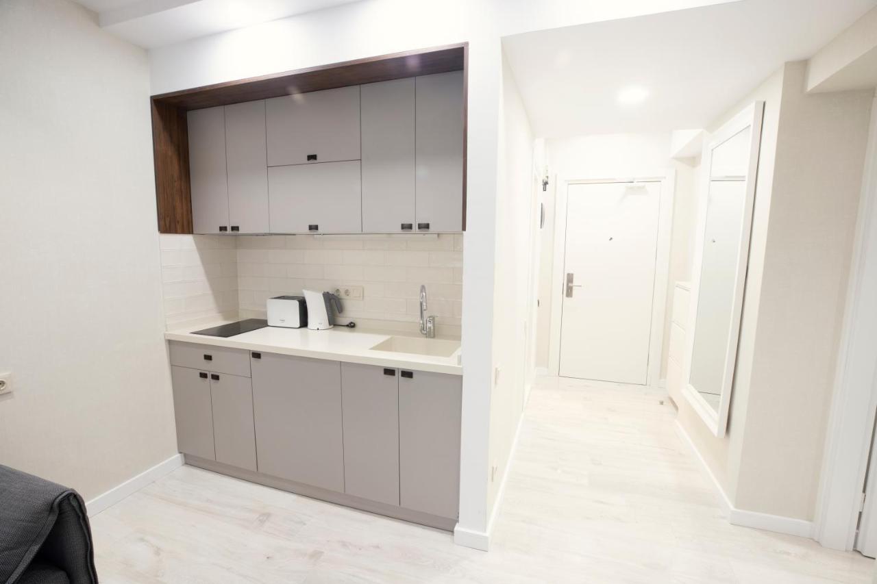Gq Apartments On First Line บาทูมิ ภายนอก รูปภาพ