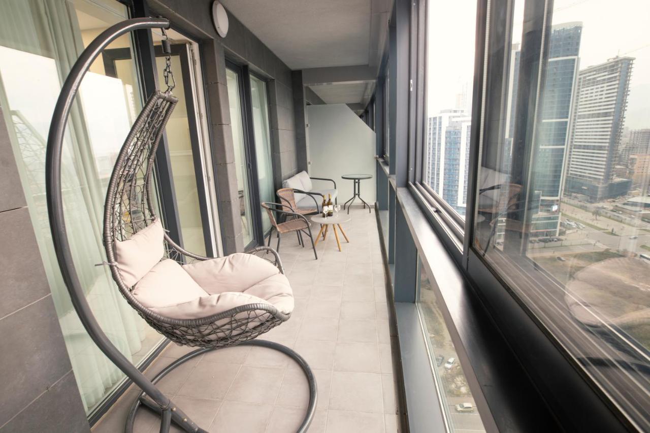 Gq Apartments On First Line บาทูมิ ภายนอก รูปภาพ