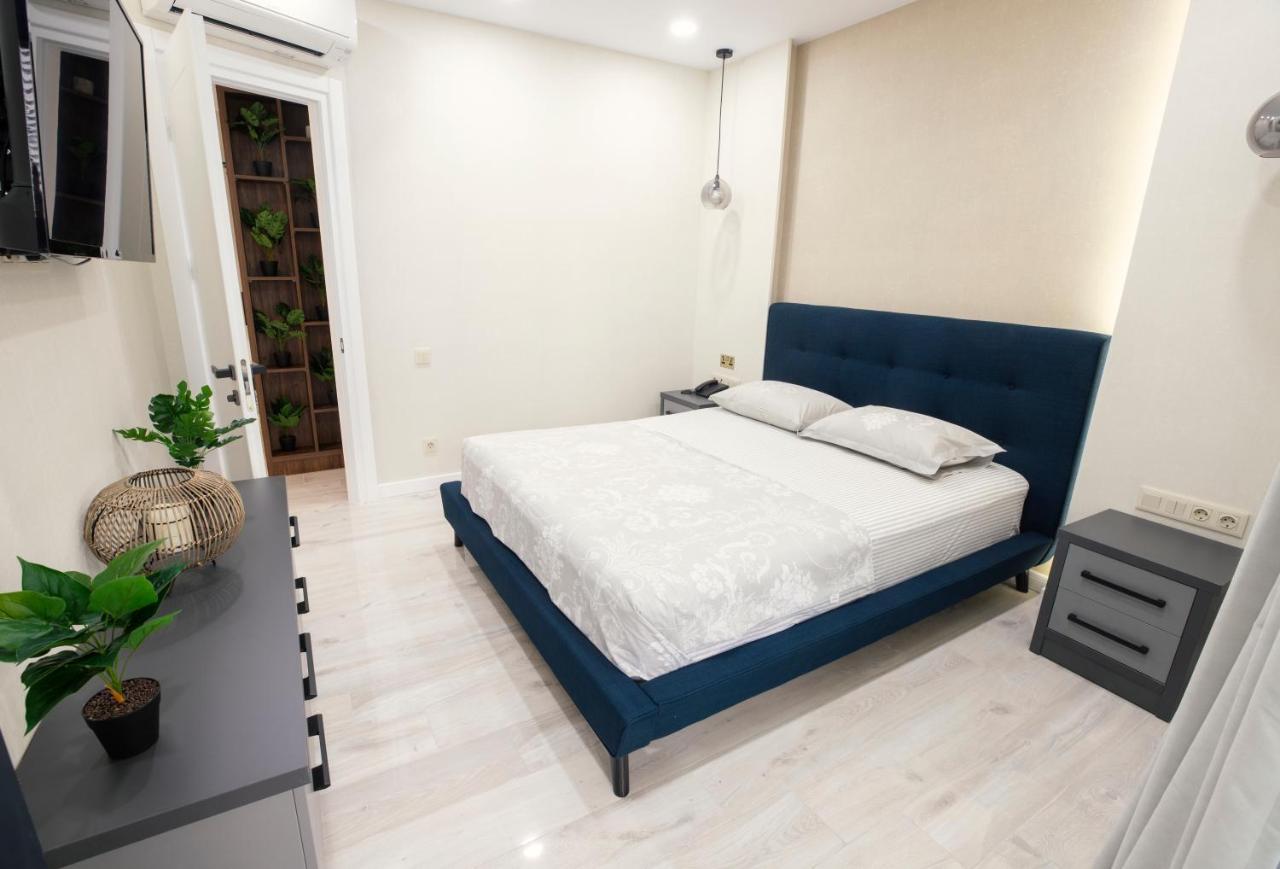 Gq Apartments On First Line บาทูมิ ภายนอก รูปภาพ
